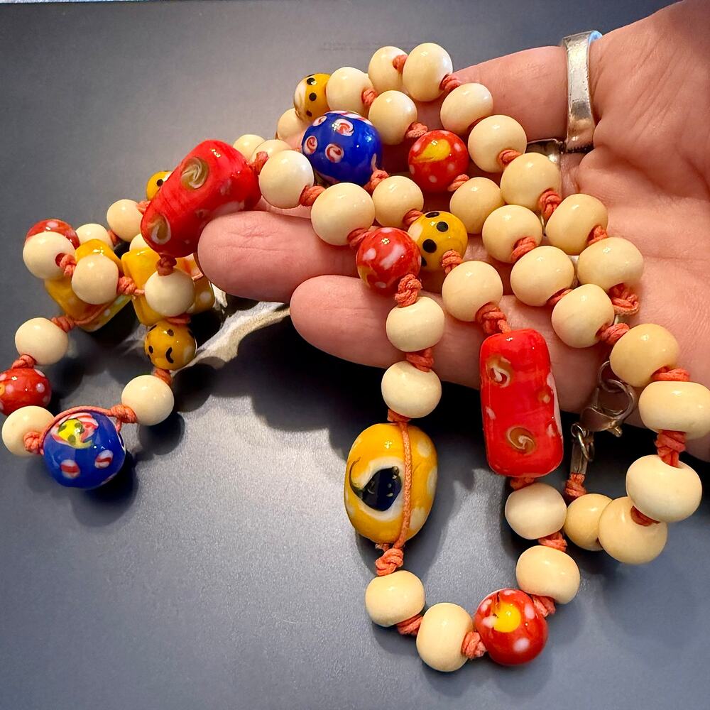 Vintage Artisan Hand-Knotted Long Glass Beaded Necklace - Picture 7 of 7